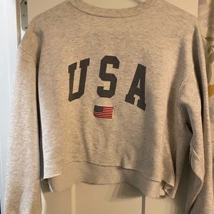 Cropped sweatshirt